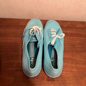 2 pair of Vintage Keds size 9 shoes EUC